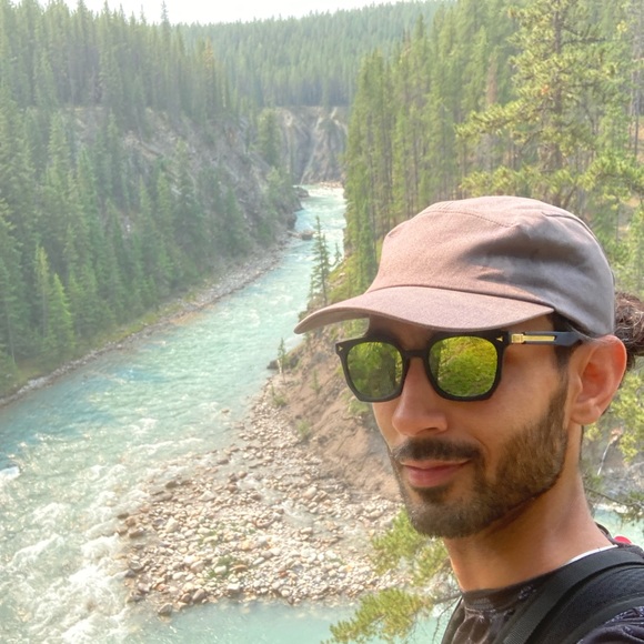 Meet your Posher, Saman - Picture 1 of 1